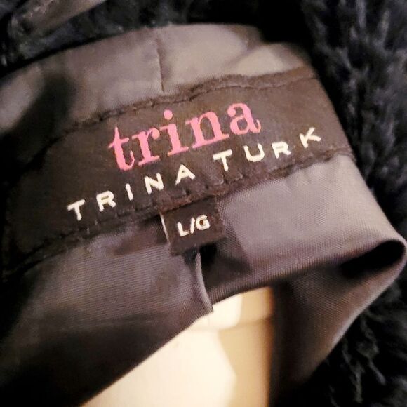 COPY - BEAUTIFUL FOREST GREEN FAUX FUR JACKET BY TRINA TURK - Picture 5 of 12